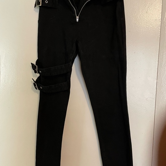 Jeans - Picture 2 of 2